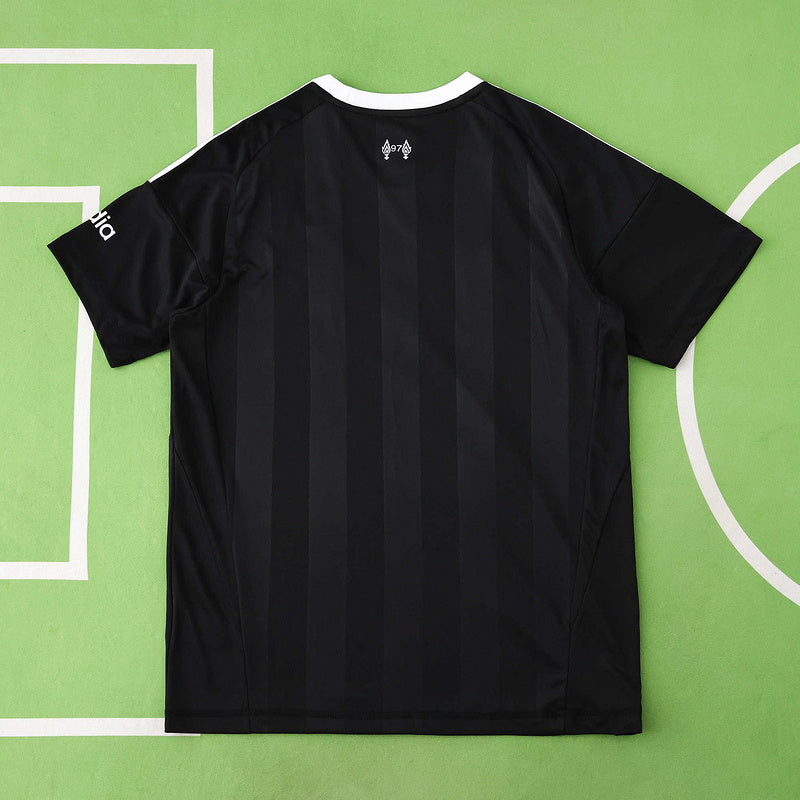 Liverpool Goalkeeper Black Jersey 2025/26